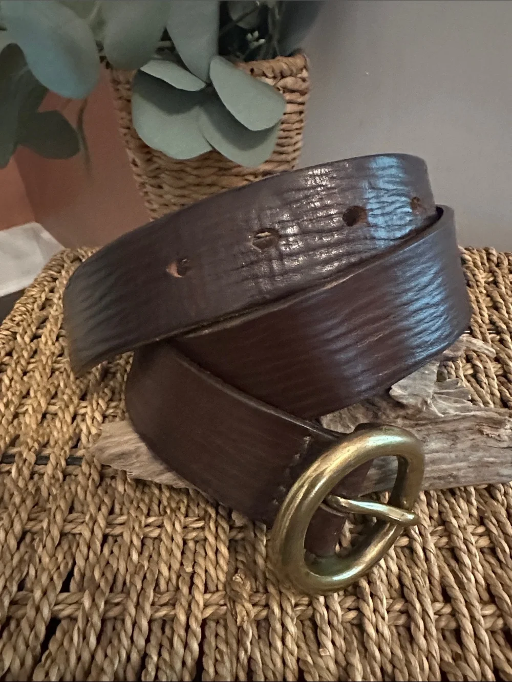 J. Crew women’s Brown Leather solid Brass Round Buckle 28/29 belt